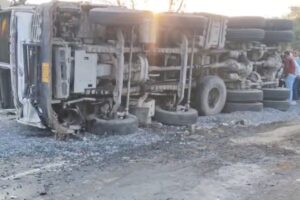 Ambaghata Chaos: Truck Collision Sparks Injuries, Road Blockage, and Massive Traffic Jam